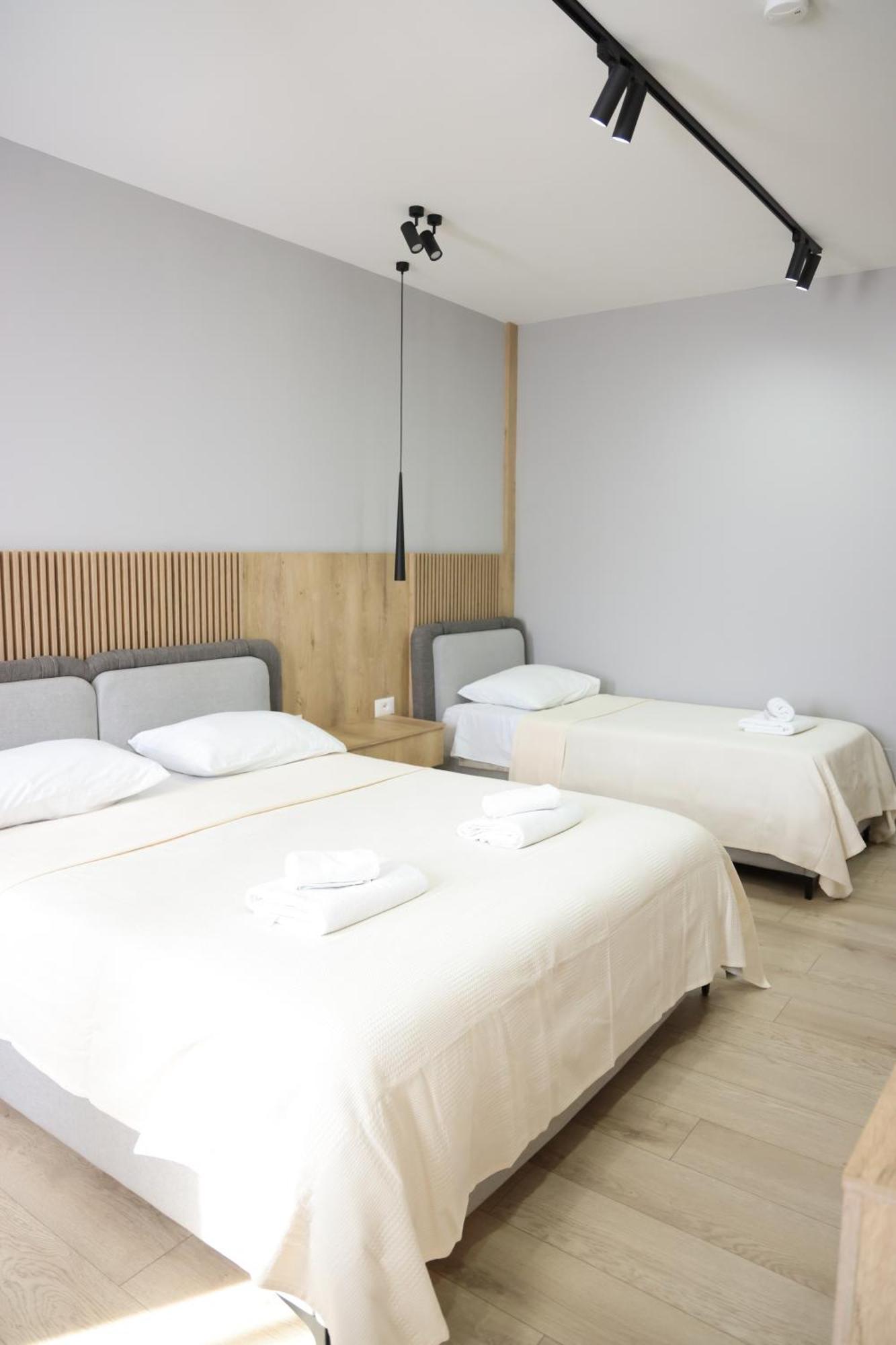 Sol Hotel Shkodër Extérieur photo