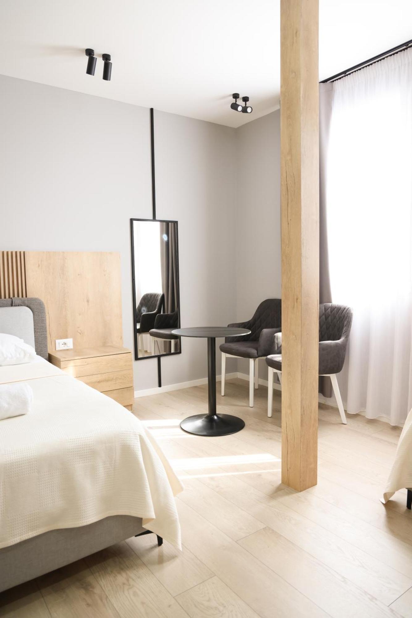 Sol Hotel Shkodër Extérieur photo