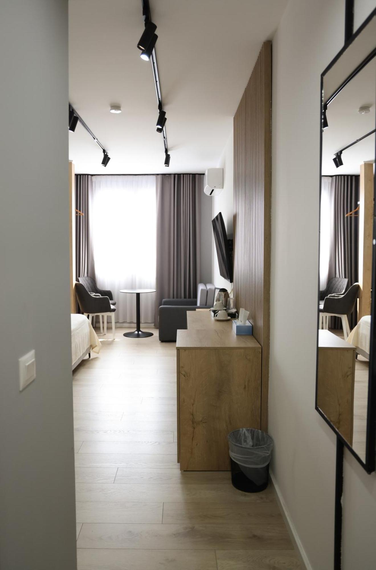 Sol Hotel Shkodër Extérieur photo