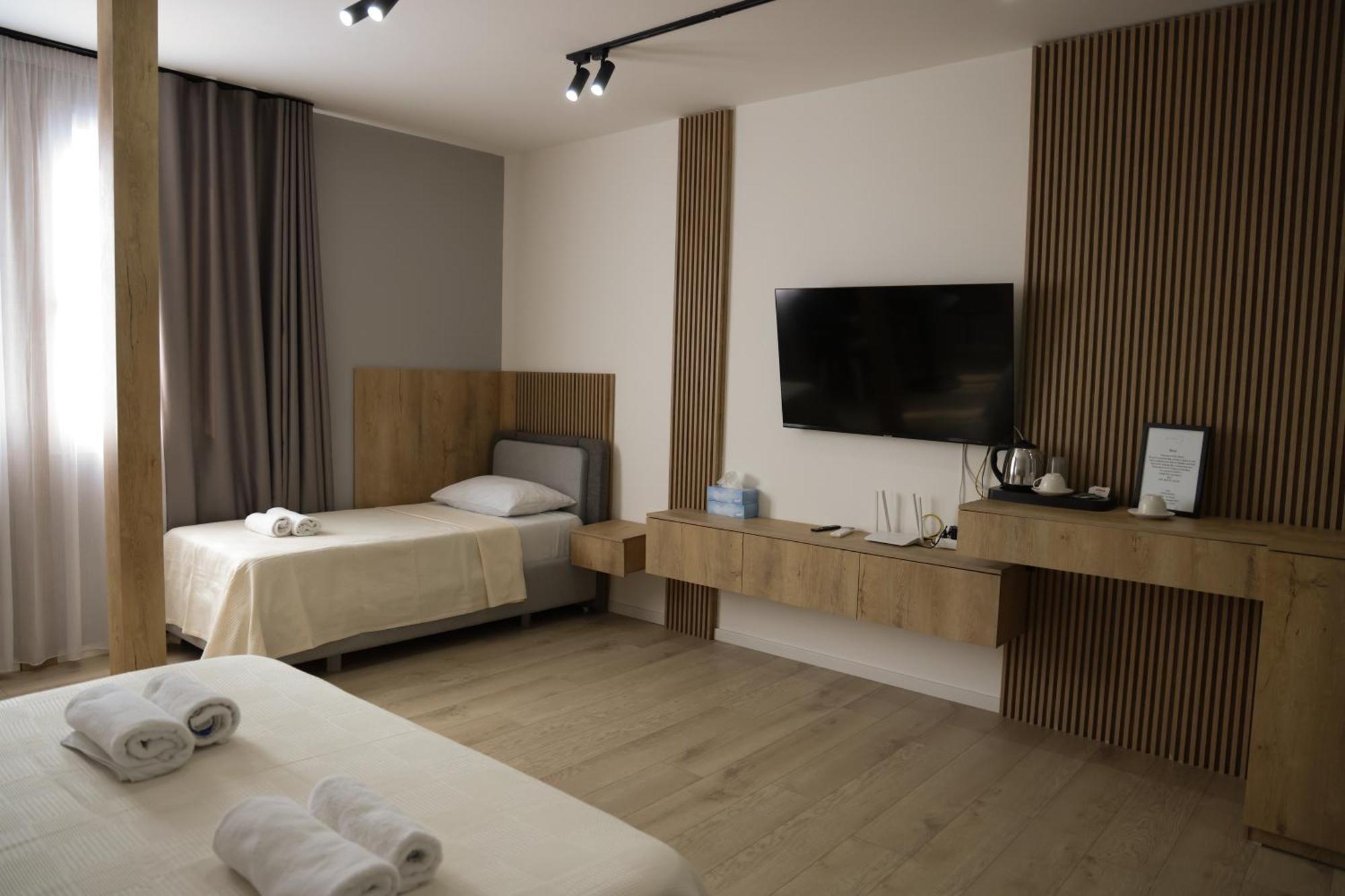 Sol Hotel Shkodër Extérieur photo